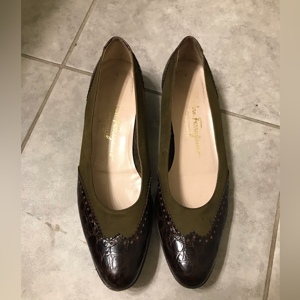 Salvatore Farragamo Flats Olive and Brown 7.5